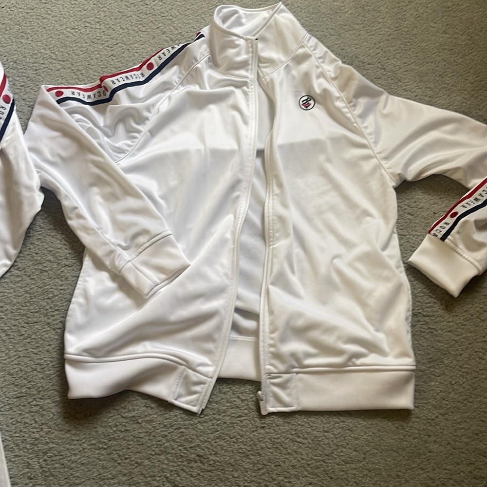Rocawear White Tracksuit with Logo Accents - Picture 3 of 5